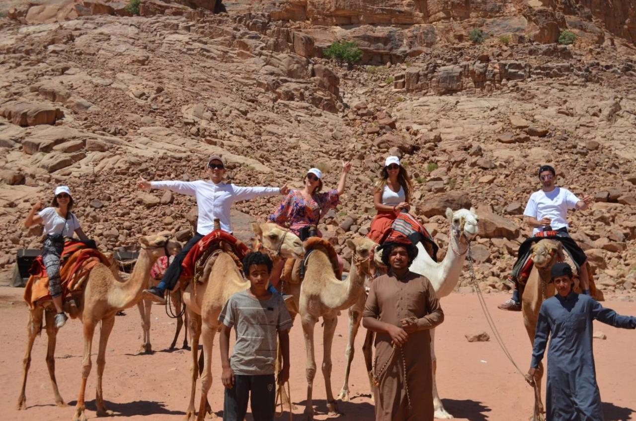 Hotel Stars Life Camp-Tour Wadi Rum Exteriér fotografie